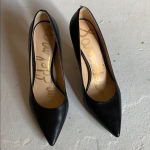 Sam Edelman black pumps